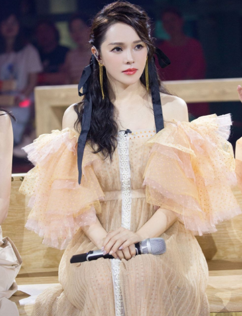 那么,在本次的草莓音乐节舞台上,伊能静会带给我们怎样的惊喜呢?