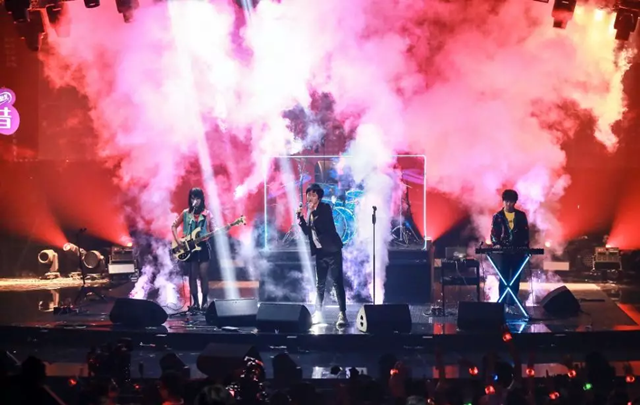 2019和平和浪乐队厦门演唱会