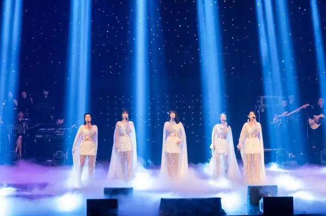 2019七朵组合深圳演唱会