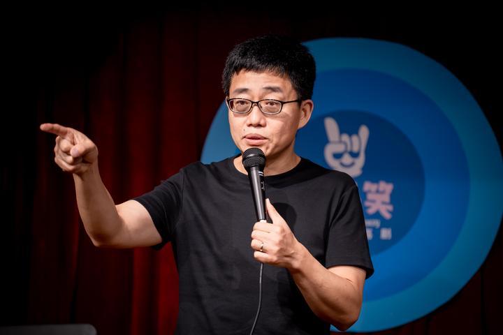 黄西白宫脱口秀英文字幕_黄西白宫脱口秀表演_黄西白宫脱口秀