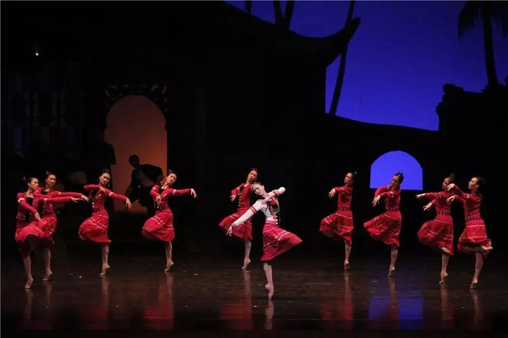2021中央芭蕾舞团芭蕾舞剧《红色娘子军》-广州站