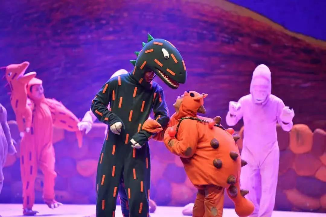 2022凡创文化·大型恐龙主题实景童话剧《你看起来好像很好吃》-西安站