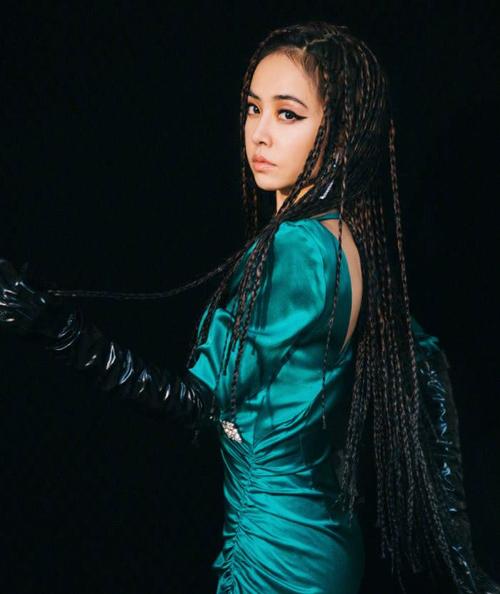 如今,我们即将会在蔡依林郑州演唱会中,看到她这些歌曲现场版的演绎