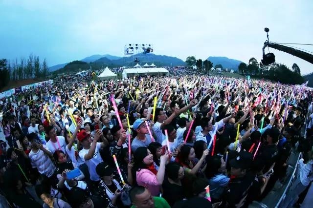 2023重庆逐光山海音乐节（时间表+阵容介绍+门票预订）
