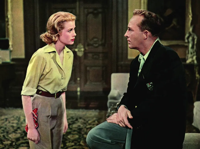 电影以解说电影情节的歌曲《上流社会》开幕,而杰出的音乐作品《谁想