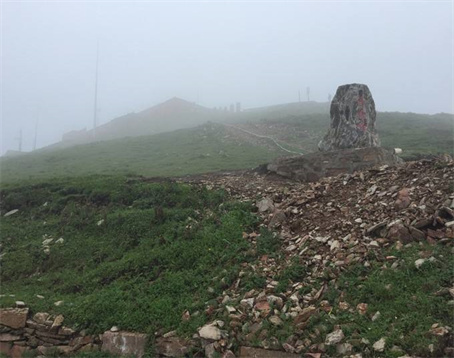 南台锦绣峰