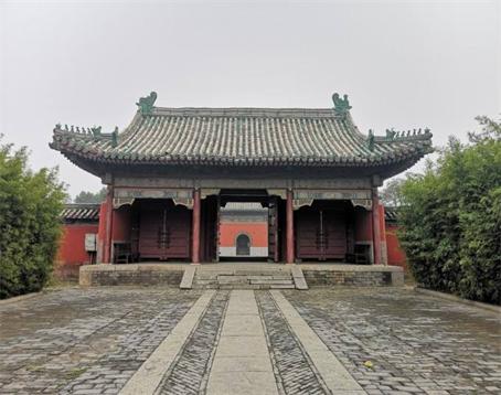 袁林