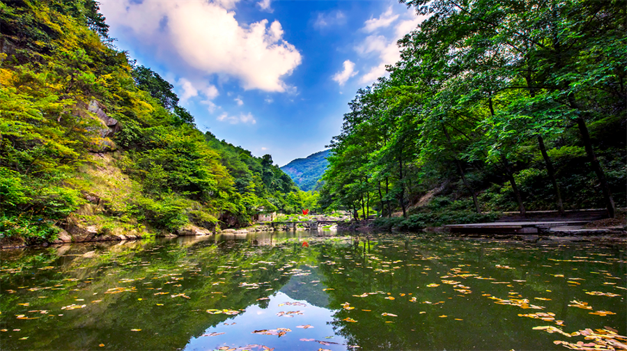 神丽峡