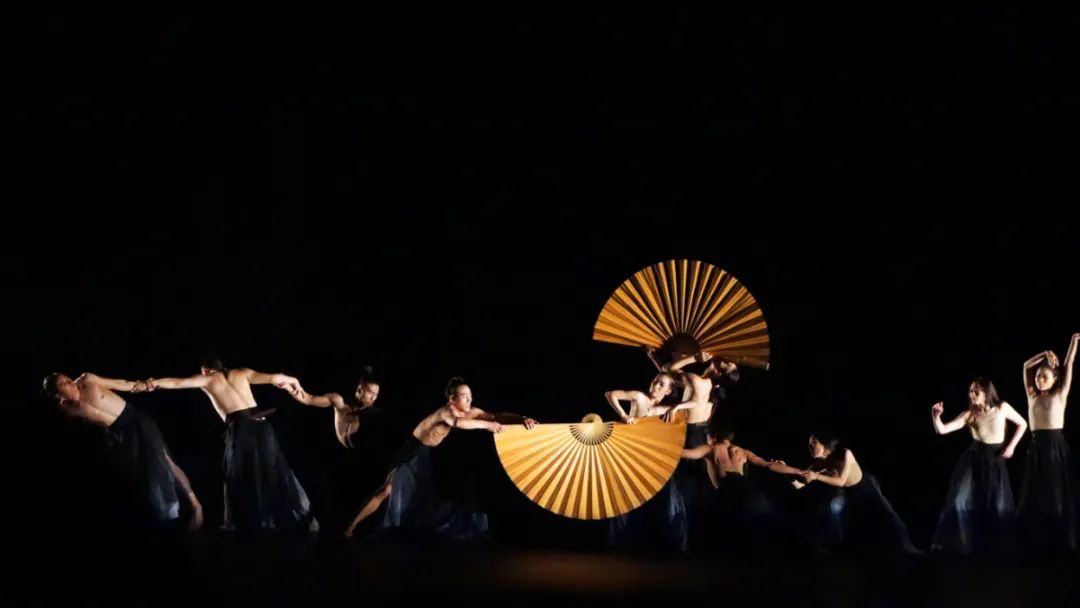 2022北京现代舞团舞剧《二十四节气·花间十二声》-长沙站
