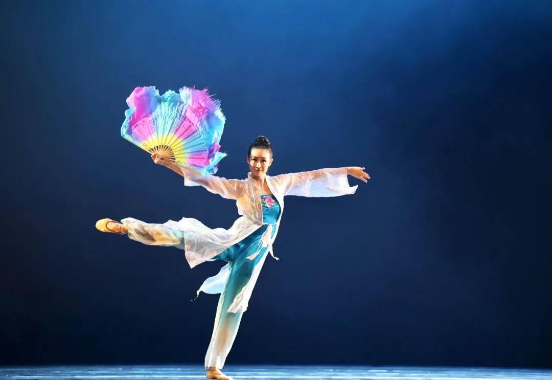 2022“为人民而舞”—《舞动经典》北京舞蹈学院青年舞团舞蹈作品-武汉站