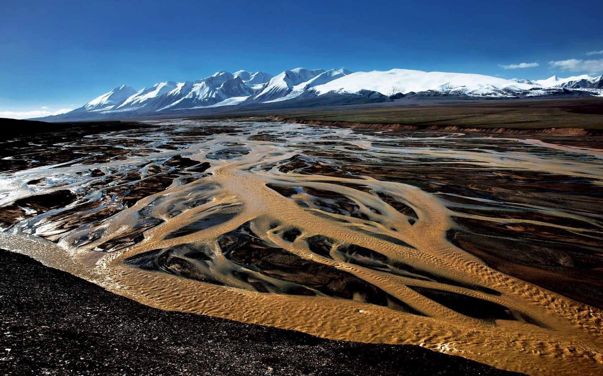 是世界第三大河,它的源头就是位于青海省南部唐古拉山脉主峰格拉丹东