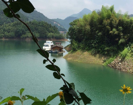 赣州阳明湖（原上犹陡水湖）景区