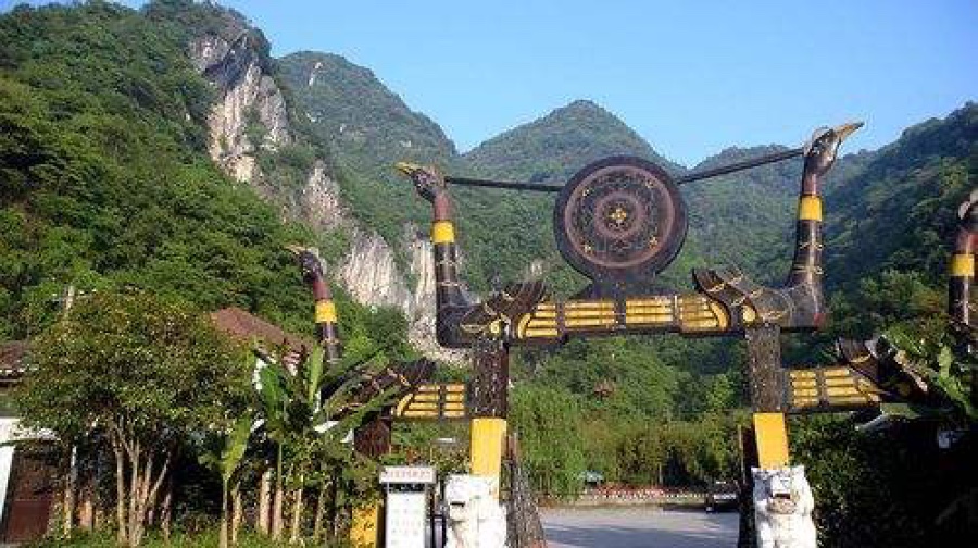 古潮音洞风景区