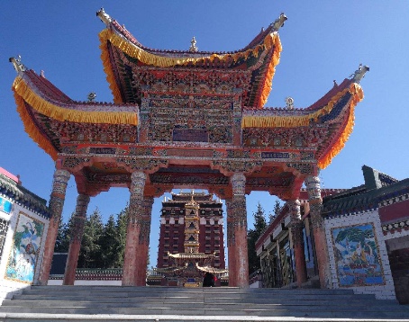米拉日巴佛阁