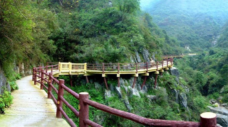 汉中石门栈道风景区
