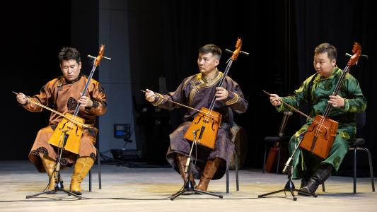 2022内蒙古艺术剧院——《万马奔腾》马头琴专场音乐会 郑州大剧院 山河艺术节