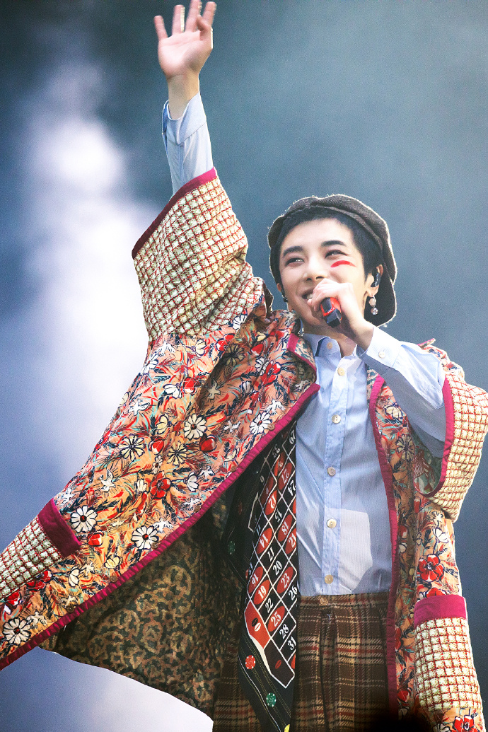 2023华晨宇成都演唱会门票在哪里可以买？