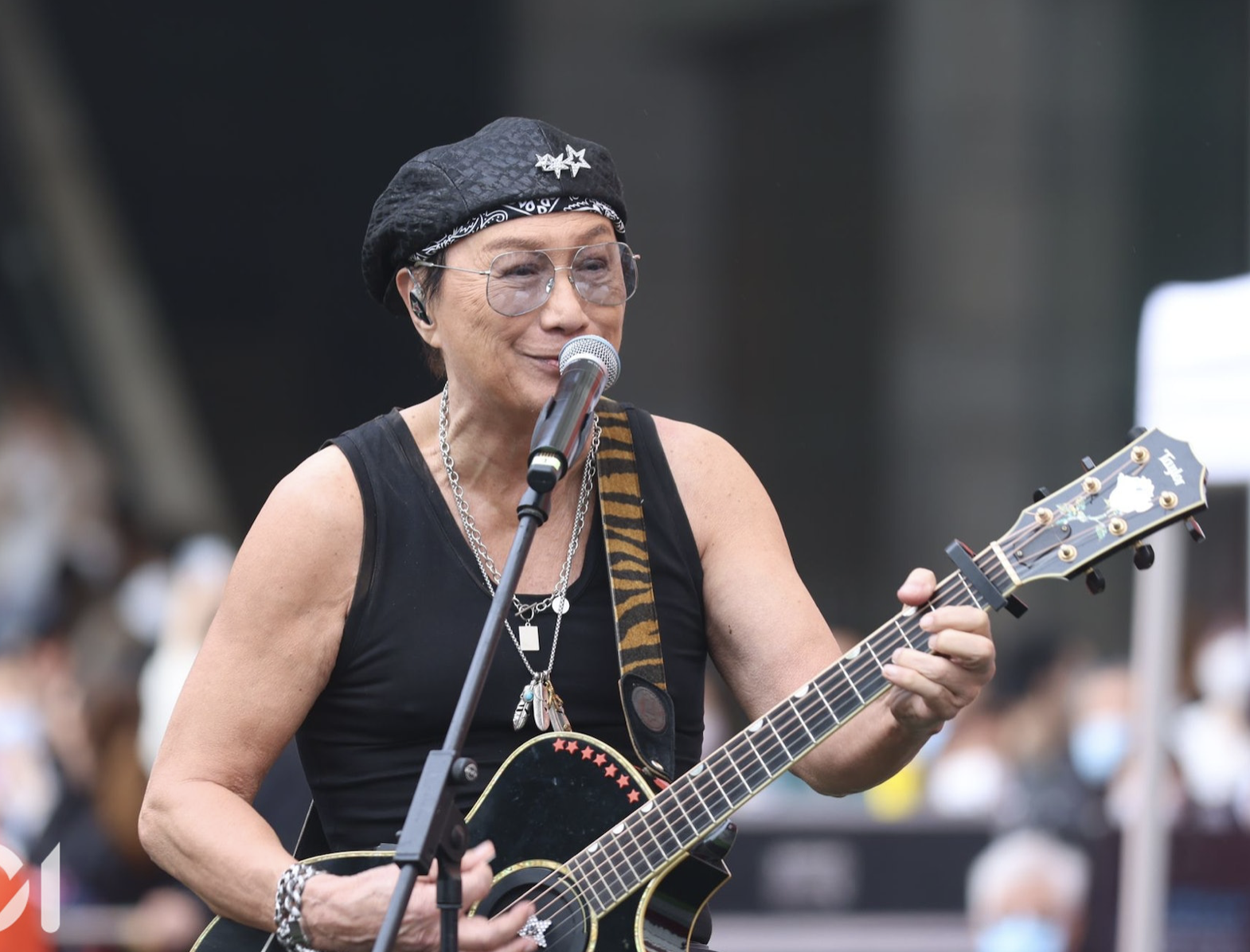 许冠杰为什么要隐退为什么在线