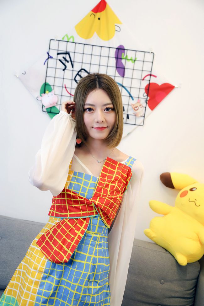 从乐队到现在的个人发展,布志纶出道十几年的时间,很多优秀的作品都是