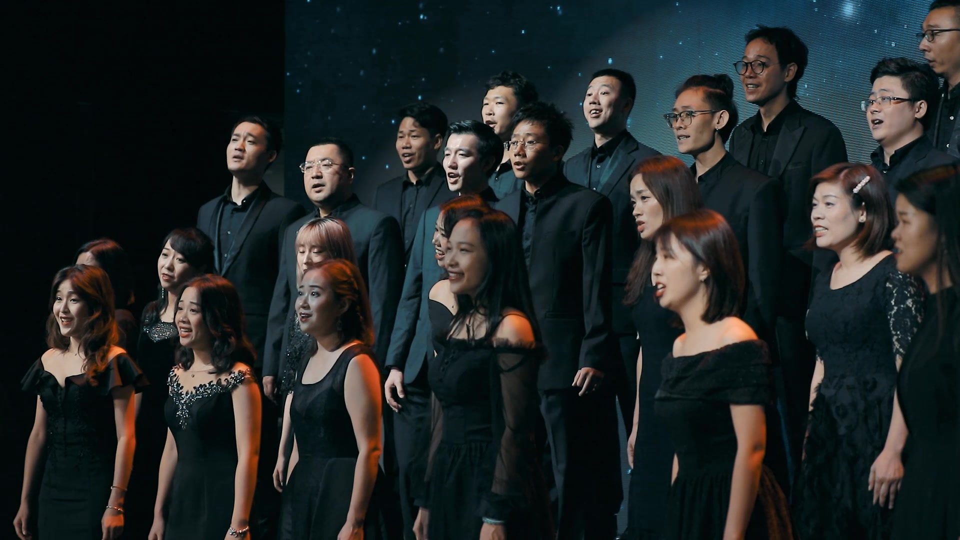 本次的音乐会《满载一船星辉》深圳站,将由来自深圳的"星辉"合唱团
