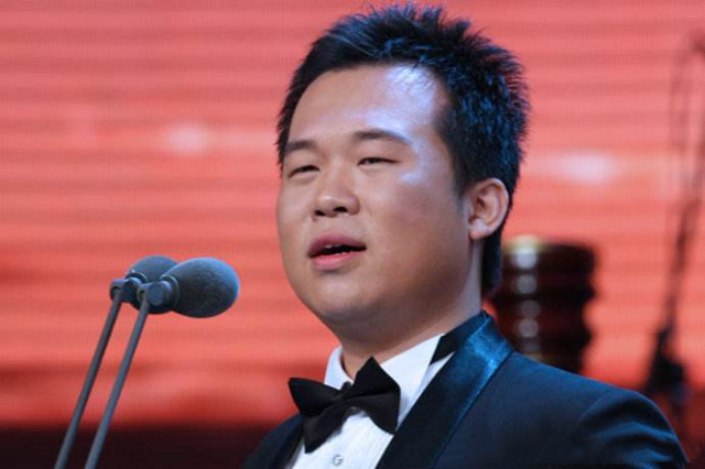 何嘉炜何嘉炜,中山籍青年钢琴家,音乐创作者,艺术策划人.