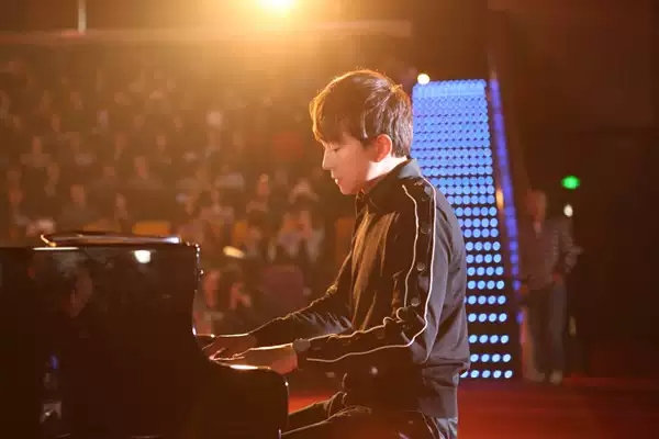 2021“钢琴诗人”Pianoboy高至豪 流行钢琴音乐会-成都站