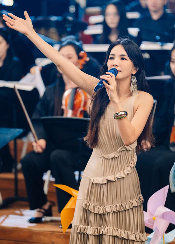 Ella陈嘉桦演唱会